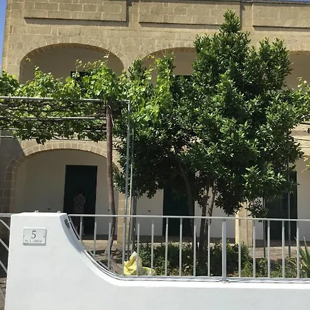 Viola E Azzurra * Torre San Giovanni Ugento